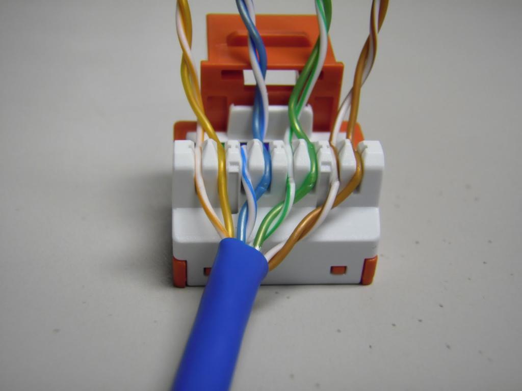 Как скрыть ethernet кабель